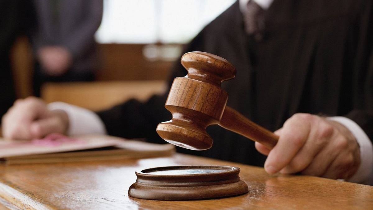 سمع الحكم عليه بالإعدام فتوفي بأزمة قلبية حادة
