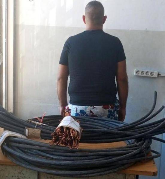 سرق كابلات كهربائية عن الشبكة العائدة لمطار رفيق الحريري الدولي وهكذا تم توقيفه!