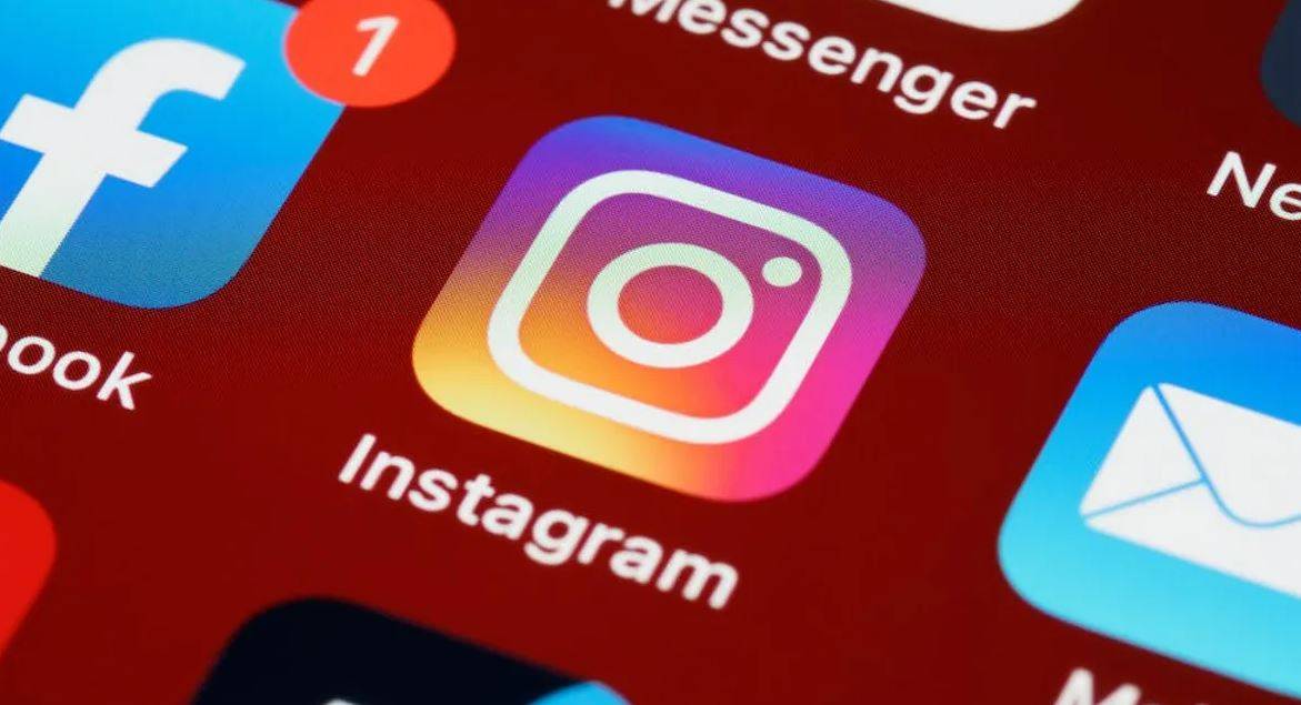 "إنستغرام" يفشل في اللحاق بـ"تيك توك".. ما السر؟