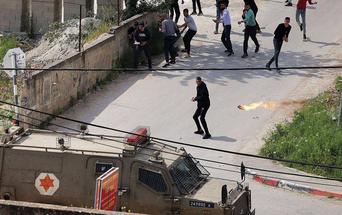 حماس تُثمن موقف سوريا من القضية الفلسطينية
استشهاد فلسطيني في جنين برصاص الاحتلال