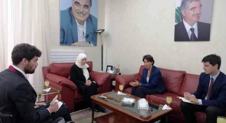 غريو بحثت وبهيّة الحريري مجالات التعاون
البزري: على المجتمع الدولي مُساعدة لبنان