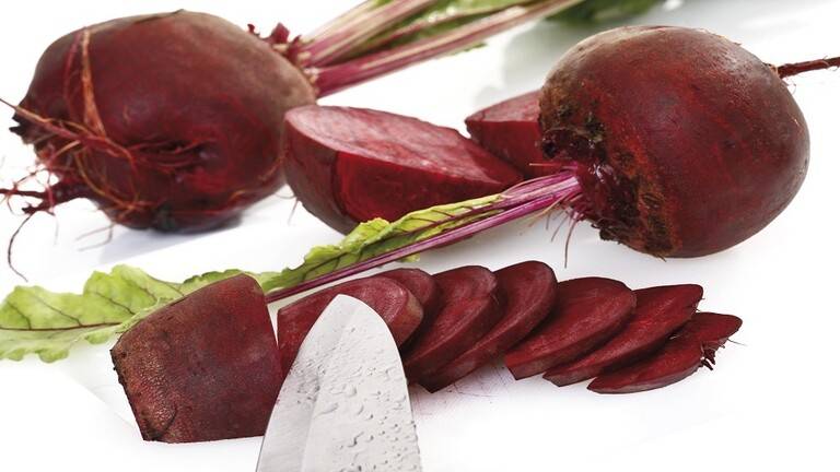 الأطباء يحددون أفضل مشروب للأمعاء