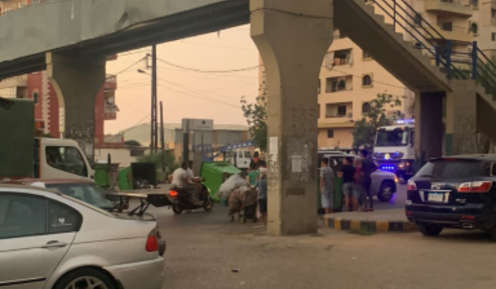احتجاجاً على تردي الاوضاع المعيشية.. قطع الطريق الدولي في البداوي