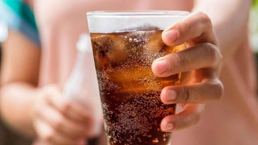 ما علاقة المشروبات السكريّة بالإصابة بالسرطانات القاتلة؟
