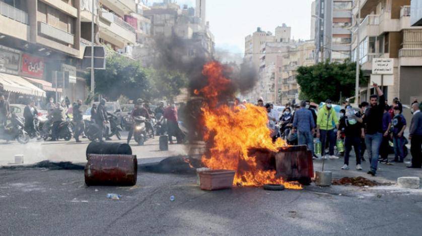 تفاقم الوضع المعيشي سمح بعودة قادة إرهابيين الى لبنان وتحذير من فوضى أمنية عابرة