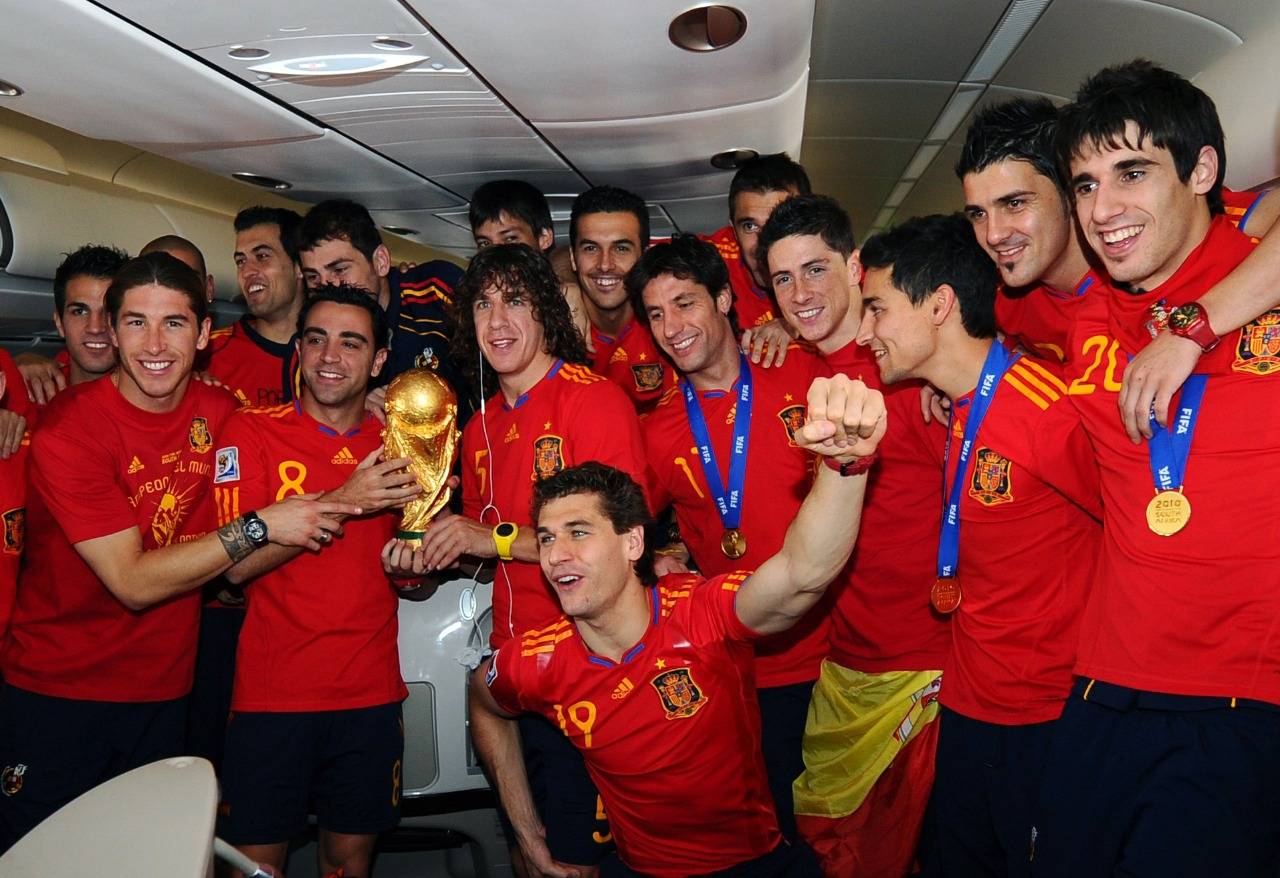 كأس العالم في جنوب أفريقيا 2010: إنييستا يقود منتخب إسبانيا للقب أول.. وخروج حامل اللقب ووصيفه من الدور الأول