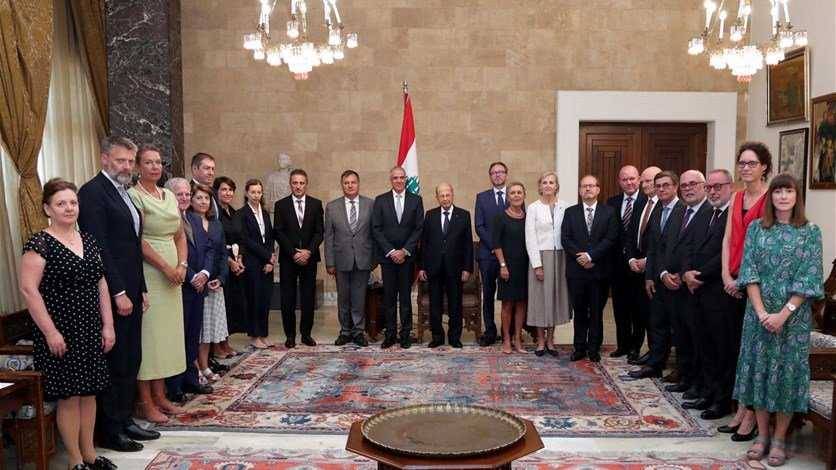عون: أعمل لحكومة كاملة الصلاحيّات تحسباً للشغور
غريو: الإتحاد الأوروبي على استعداد لمساعدة لبنان