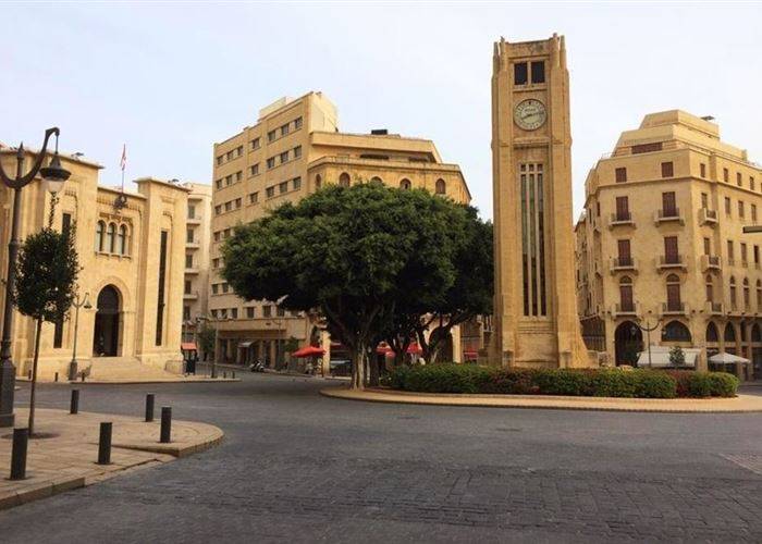بالفيديو - نائبة تتعرض للضرب في محيط مجلس النواب!