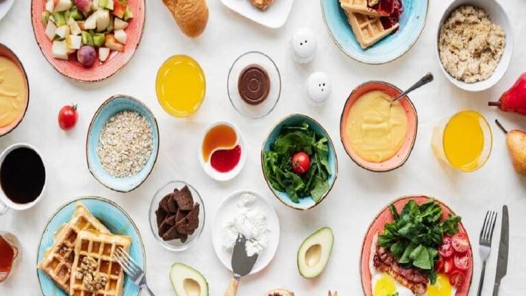 أخصائي ينصح بتناول السمك واللحم الأبيض للوقاية من الخرف في الشيخوخة