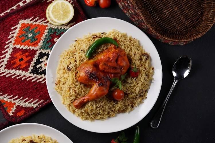 طريقة عمل أرز بخاري بالدجاج على الطريقة السعودية