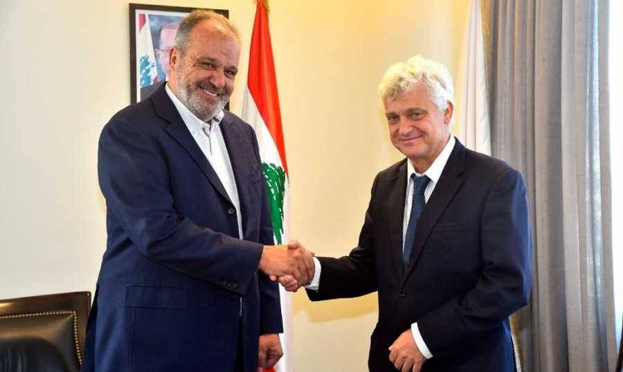 بوشكيان يتابع مع ممثل الأمم المتحدة
تطوير الصناعات الغذائية ودعم المرأة