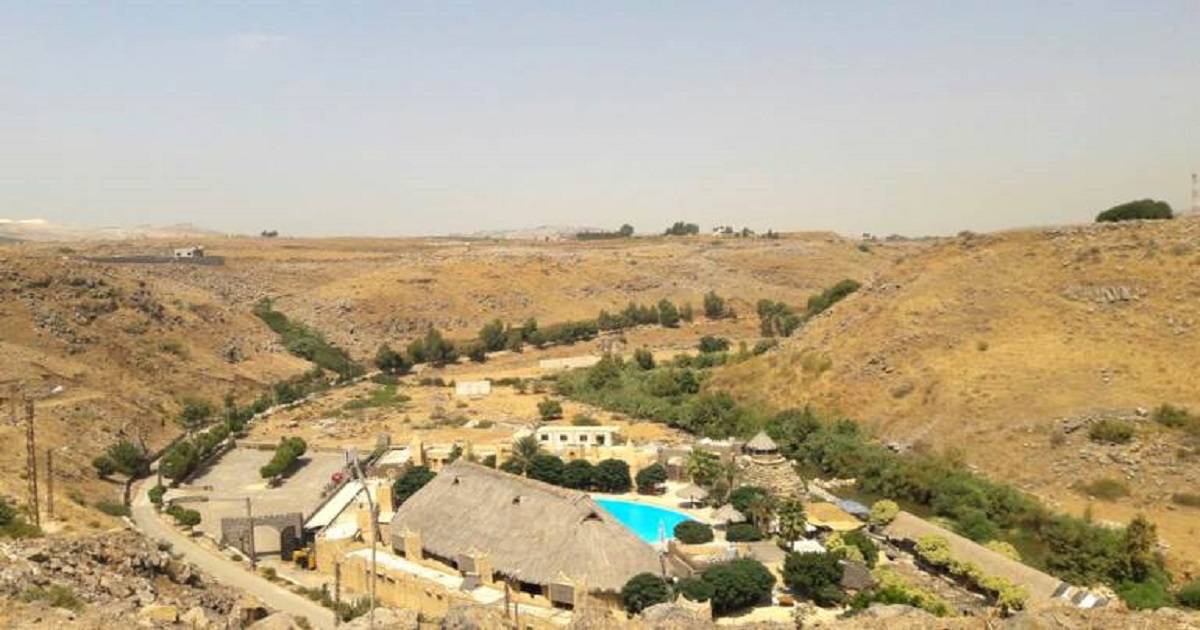 بالصورة- انقلاب شاحنة على طريق نهر الليطاني – بلدة إرزي