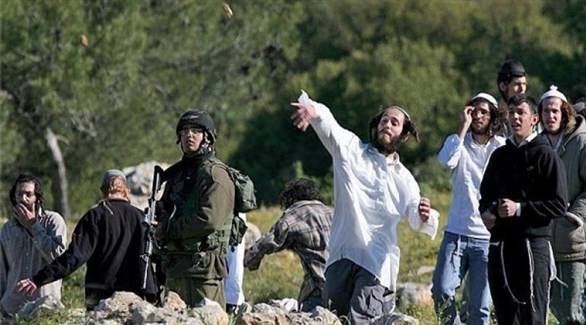 إصابة فلسطينيين بهجوم مستوطنين على منزل جنوبي نابلس