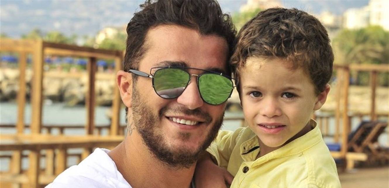 فيديو مؤثر: ظهور جديد لابن الفنان الراحل جورج الراسي الوحيد.. شاهدوا ماذا فعل!