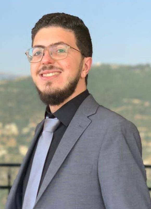 الاهالي يعانون من مشكلة الاقساط المدرسية التي باتت تسعر بالدولار
مدارس ما زالت تتقيد بقرار وزير التربية ومدارس مصرة على الدفع بالعملة الصعبة