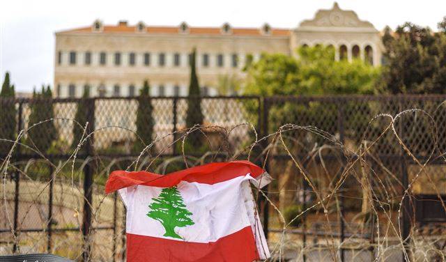 حزب الله يتحرّك على خط التأليف... لقاءات مع ميقاتي وباسيل
الرئيس المكلّف في بعبدا خلال أيّام.. هل تصدر المراسيم نهاية الأسبوع؟