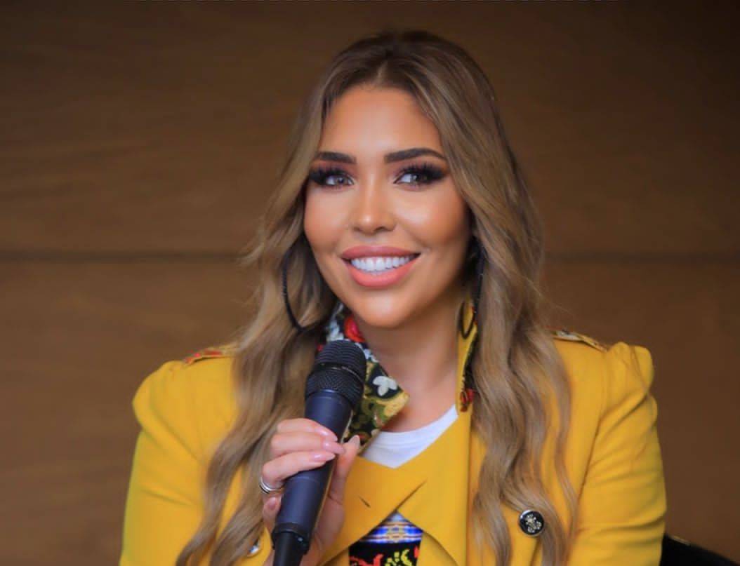 النجمة العالمية لاروسي: أعتز بجذوري العربية وأستعد لتقديم أغنية باللهجة المصرية