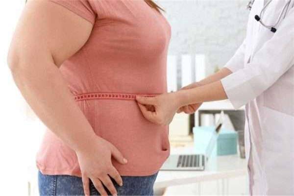 دراسة تكشف ضررا جديدا للسمنة.. تعرّفوا إليه!