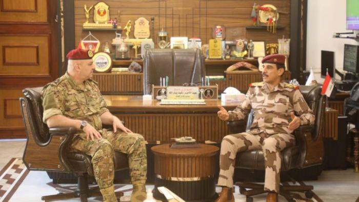 قائد الجيش عرض سُبل التعاون
مع رئيس أركان الجيش العراقي