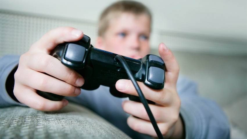أثرا سلبيا جديدا لألعاب الفيديو على صحة أطفالكم.. عليكم التدخل فوراً