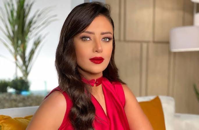 الظهور الاول لزوج رضوى الشربيني..طلع اجمل من كريم عبد العزيز