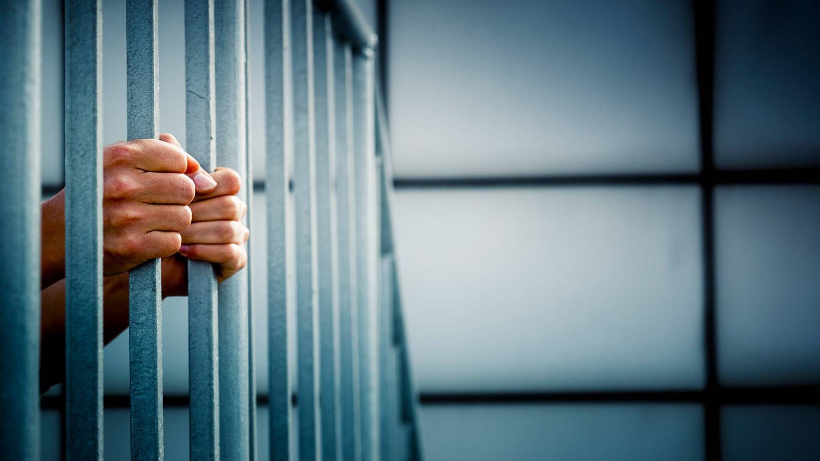 قرار جديد من وزارة العدل بشأن الموقوفين في السجون