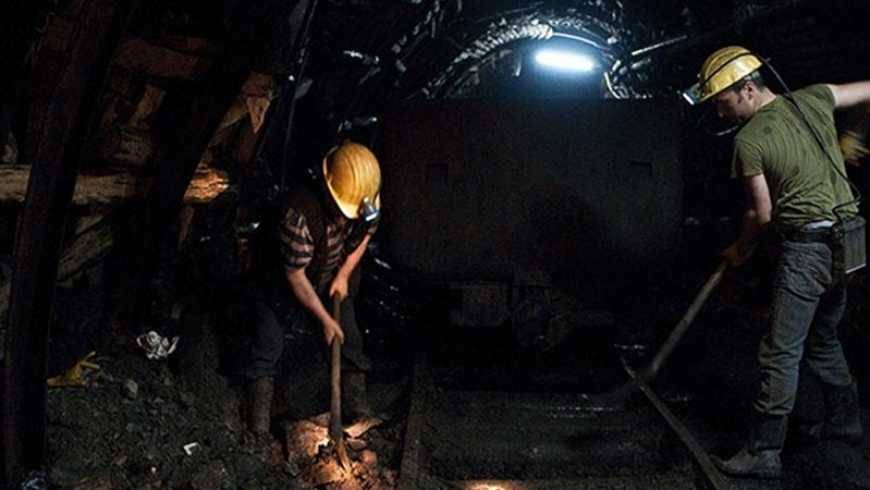 إنفجار بمنجم فحم في تركيا.. والعمال عالقون تحت الأنقاض