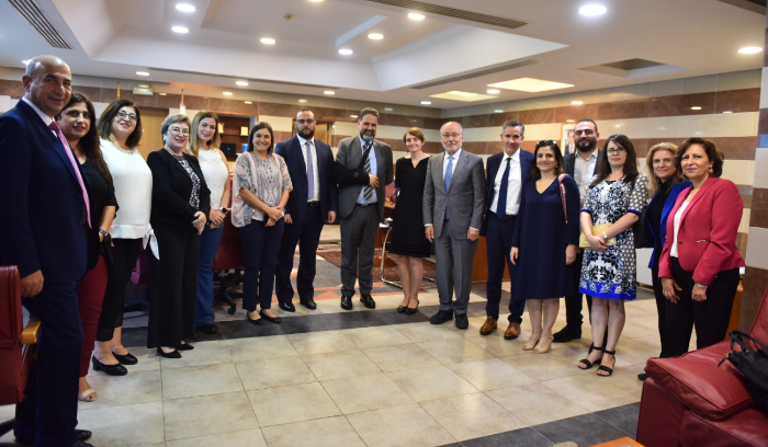 وقع اتفاقيّة لتنفيذ المبادرة الفرنكوفونيّة لتدريب الأساتذة
الحلبي: هدف المشروع التطوير المهني
للمعلّمين ورفع مُستوى مهاراتهم