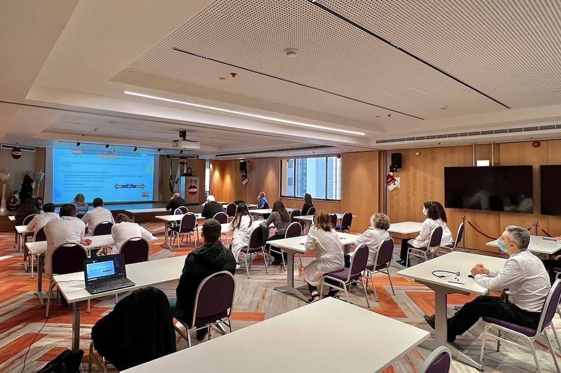 الجامعة اللبنانية الأميركية تطلق برنامجًا تدريبيّاً بهدف تحسين رعاية المريض