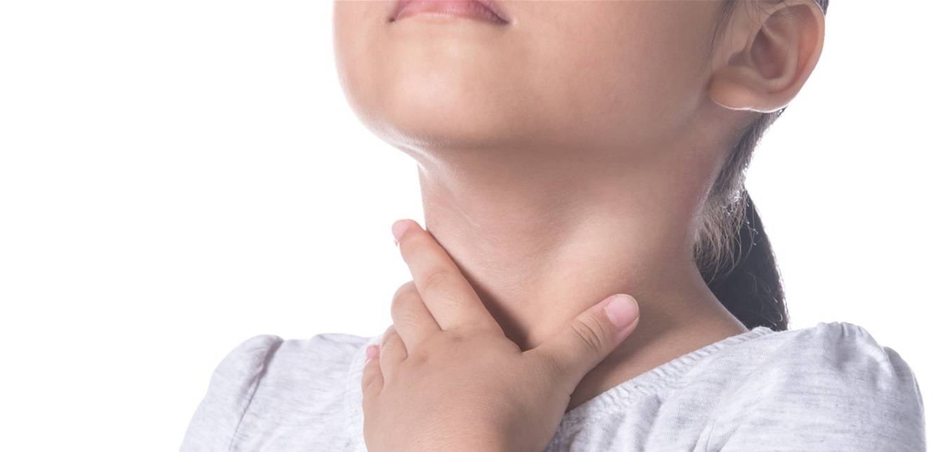 متى ينبغي استئصال اللوزتين لدى الأطفال؟
