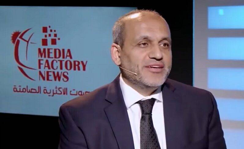 المبادرة الرئاسيّة لـ "التغييريين" مستمرّة... ورفض لمرشح المواجهة
ياسين ياسين ينفي لـ "الديار" ما يتردّد عن إنفراط تكتل "نواب 17 تشرين"!