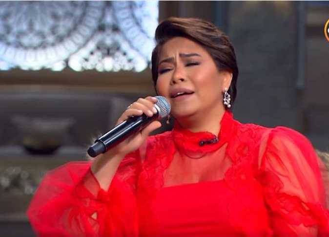 نقيب الفنانين بتصريحات خطيرة عن شيرين: "اتخطفت تحت تهديد السلاح"