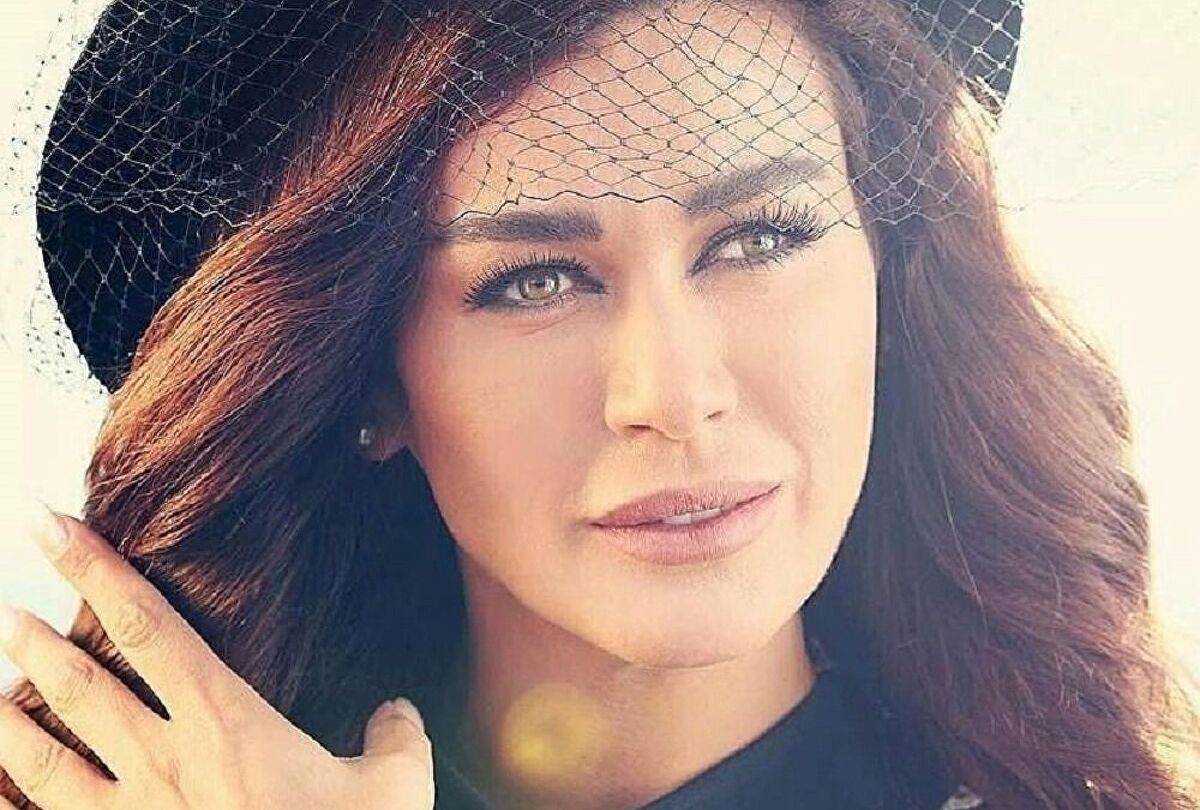 بالصور- نادين الراسي "تحتفل" في فاريا