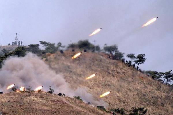 كوريا الشمالية تطلق 250 قذيفة مدفعية على المنطقة العازلة مع كوريا الجنوبية