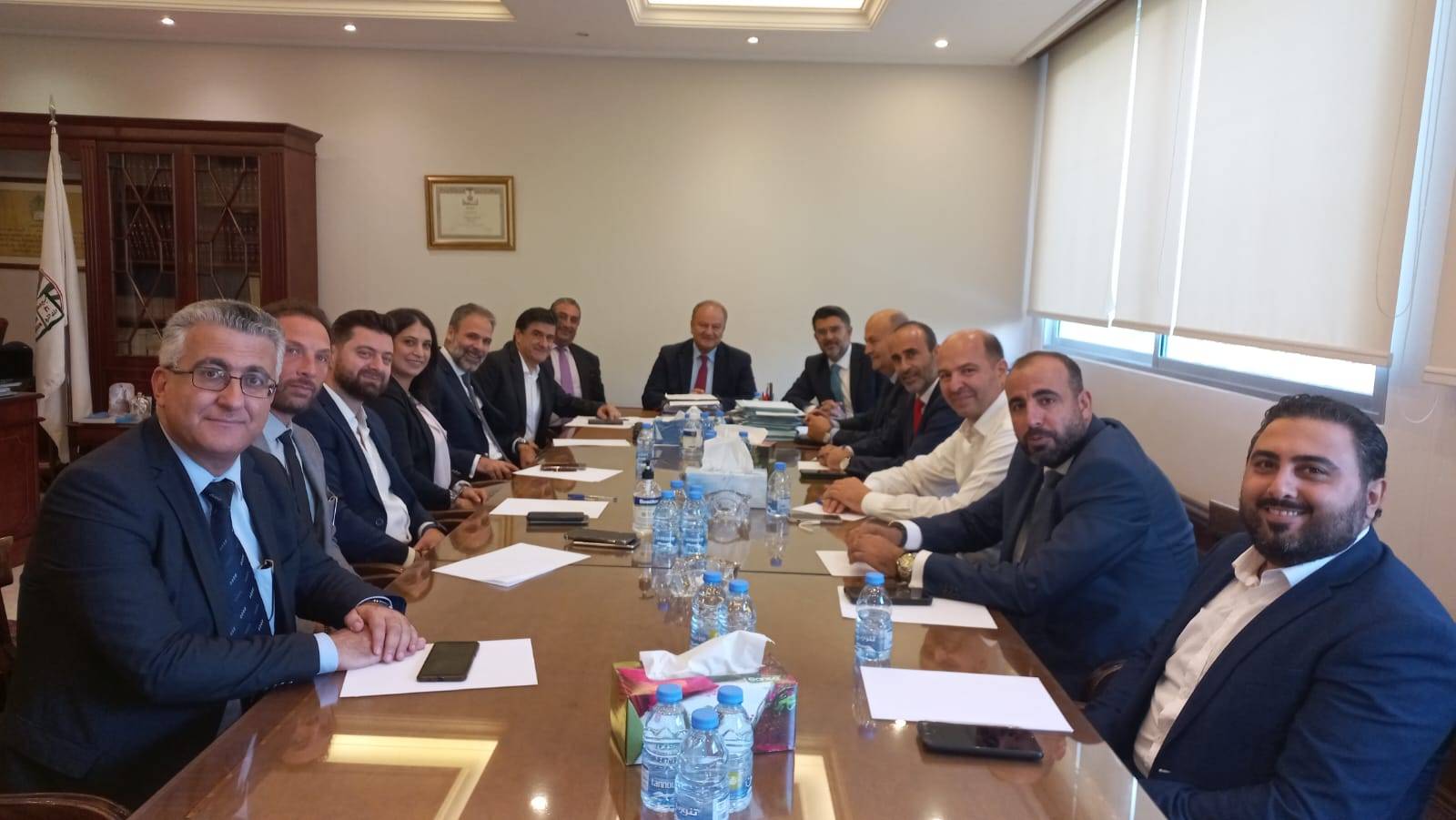 مؤتمر في بيت المحامي حول الوساطة
كسبار بحث مع وفد لجنة الطاقة والمياه
اتفاقيّة ترسيم الحدود البحريّة والتقى زوارا