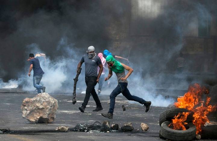 شهيد ومصابون واعتقالات في مواجهات جديدة للفلسطينيين مع قوات الاحتلال "الإسرائيلي"