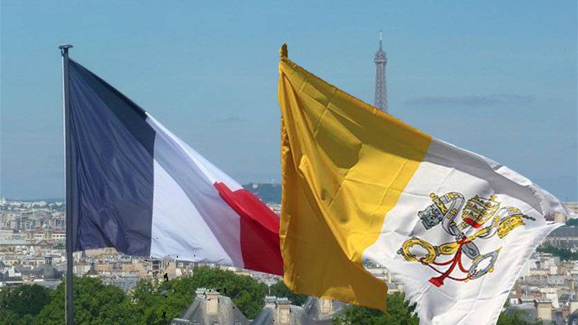 جلسة اليوم كسابقاتها... وهذا ما يجري بين باريس والفاتيكان
