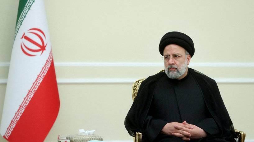 رئيسي: أهم عامل لحلّ مشكلة التدخل الأجنبي هو رفع مستوى التعاون بين دول المنطقة