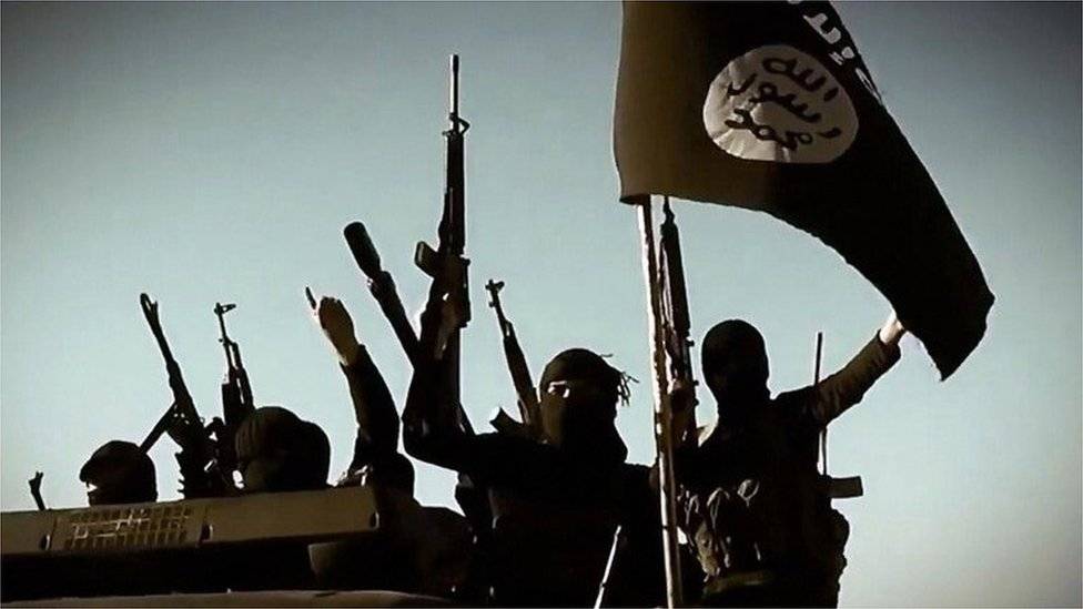 تنظيم "داعش" يعلن مسؤوليته عن الهجوم على المزار الديني في إيران