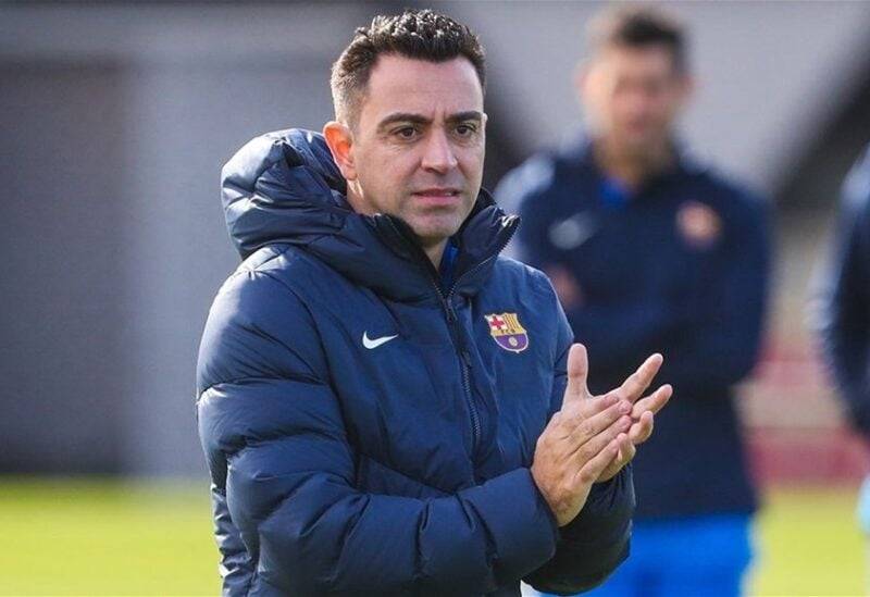 رغم خروج برشلونة.. تشافي يتلقى دعم رفيق دربه إنييستا