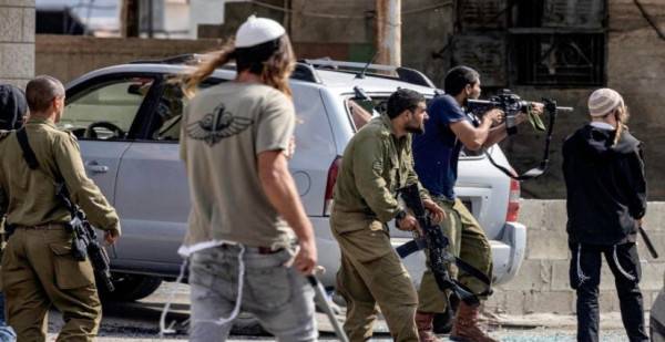 فلسطين تحذّر من مخاطر دعوات تزويد المستوطنين بالمزيد من الأسلحة الفتاكة