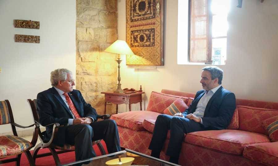معوض استقبل السفير الإسباني
وتشديد على إجراء الاستحقاقات