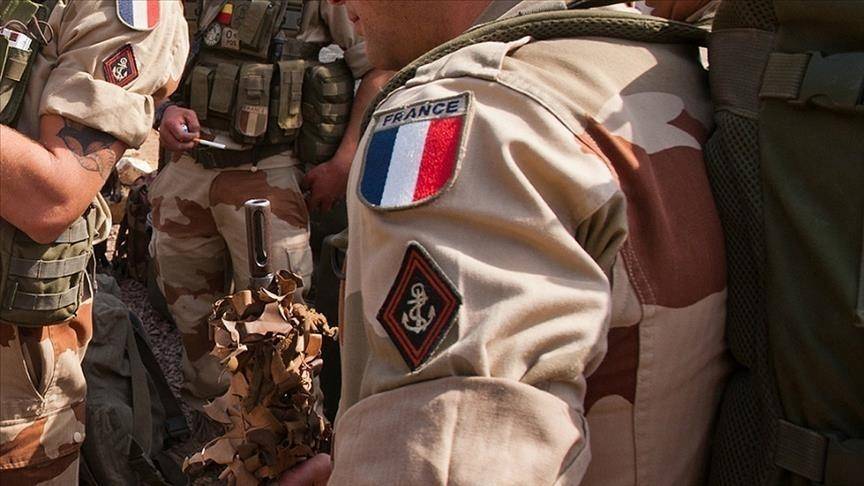 الجنود الفرنسيون يتضوّرون جوعا في هذا البلد