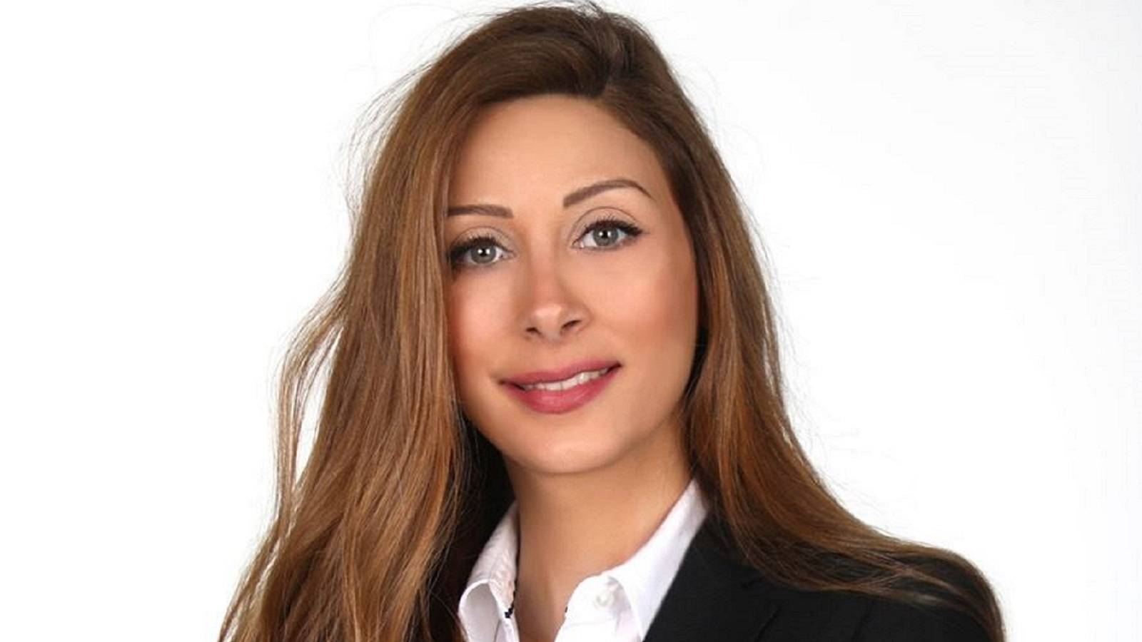 ما هي نتيجة الطعن المقدم على سينتيا زرازير؟