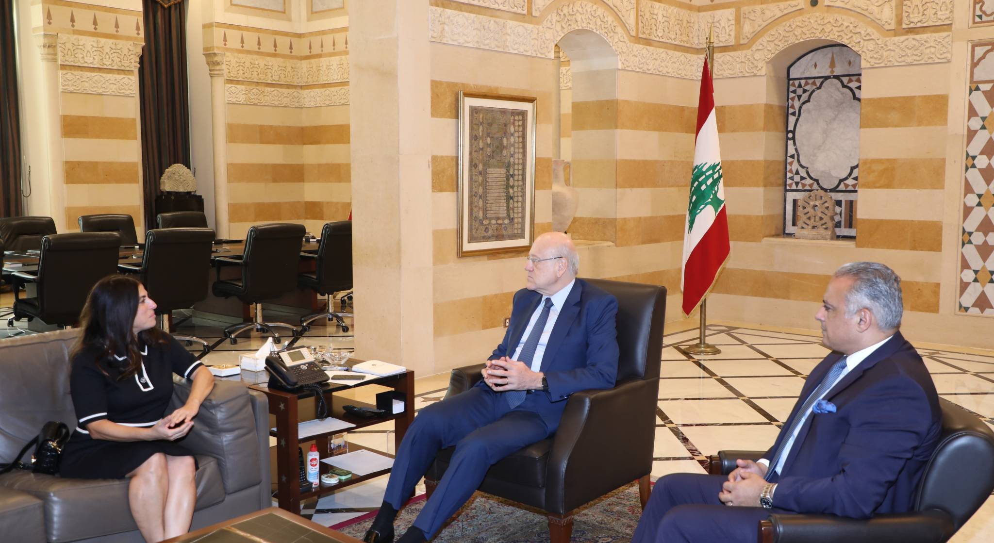 ميقاتي ترأس اجتماعاً لمكافحة الكوليرا
وطلب التحقق من إدخال بضائع من دون رسوم