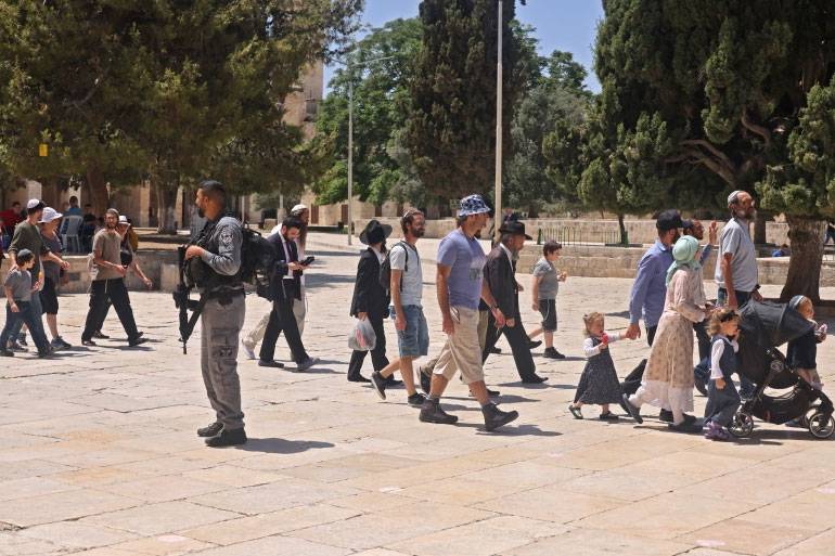 299 تلموديا اقتحموا الأقصى والاحتلال يطرد عائلات فلسطينية من مساكنها بالأغوار الشمالية