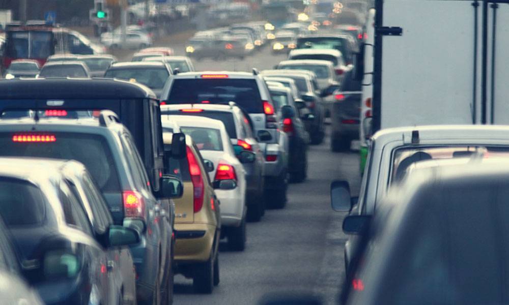 زحمة سير خانقة على المسلك الشرقي لاوتوستراد جبيل - البترون.. اليكم السبب