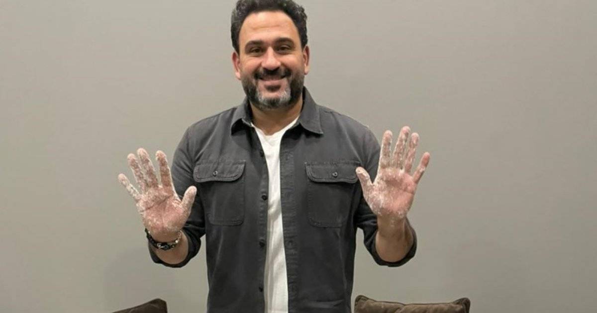 أكرم حسني يضع بصمته في البوليفارد