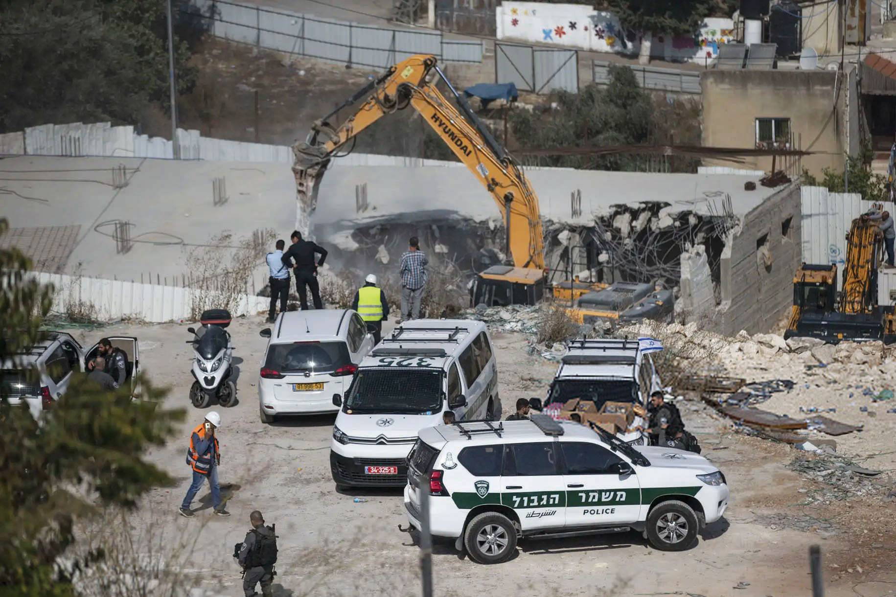 الإحتلال يعتقل 20 فلسطينياً في الضفة... والمقاومون يتصدّون لاقتحام شرق نابلس
القضاء العسكري في غزة يحكم بإعدام 3 أشخاص بتهمة التخابر مع «إسرائيل»