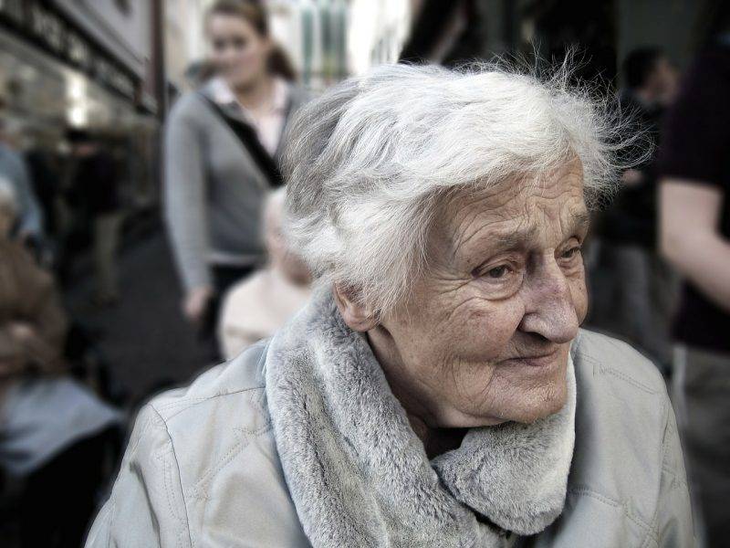 دراسة تربط بين مشاكل السمع في الضوضاء ومخاطر الخرف!